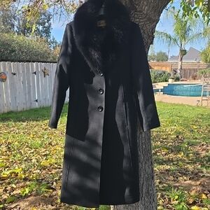 Sachi Lambswool Black Coat with Fox Fur Collar